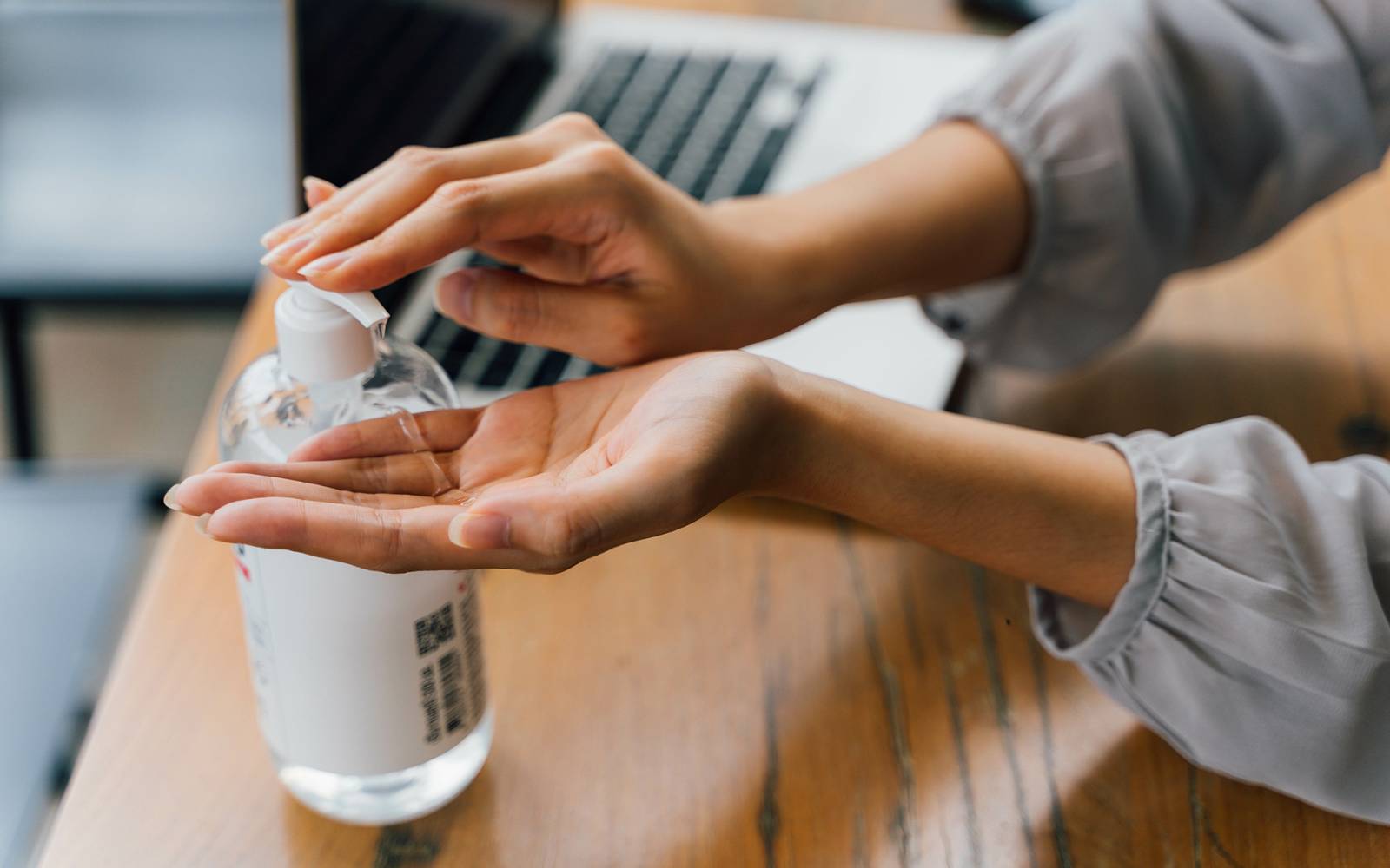 In observantes quae cuncta noscere destinarentur domus ut pervadendoque Caesaris