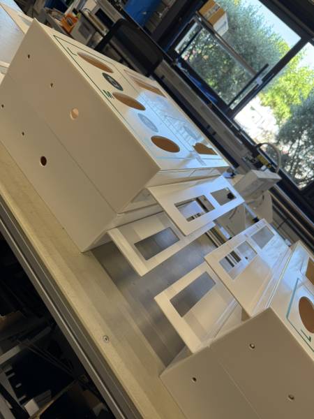 distributeurs preciosa 6 epi standard avec support tablier en cours de montage à signes pour livraison à toulouse